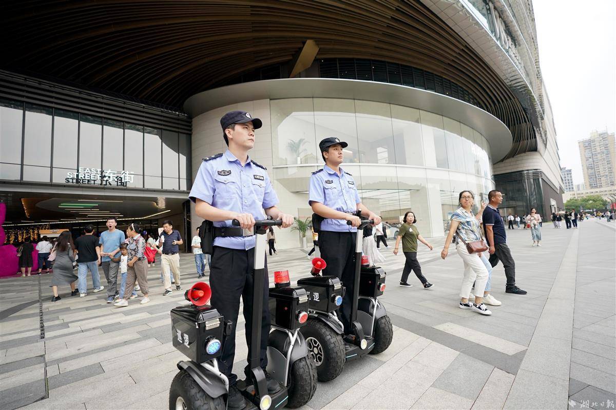 六台至尊苹果怎么下载